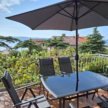 Adriatic Leisure Apartment ノヴィ・ヴィノドロスキー エクステリア 写真